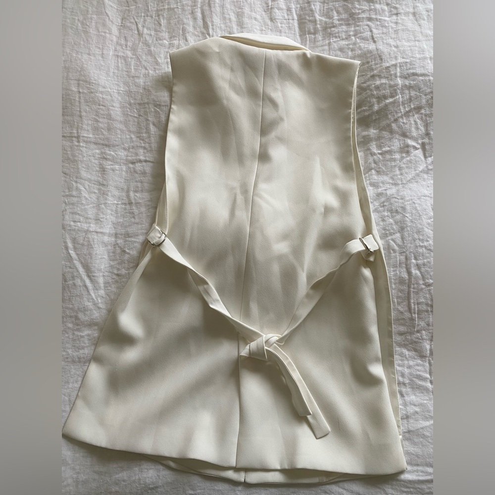 ZARA Long White Vest. Open Sides. NWT. Perfect Condition. Size XS - Picture 4 of 6